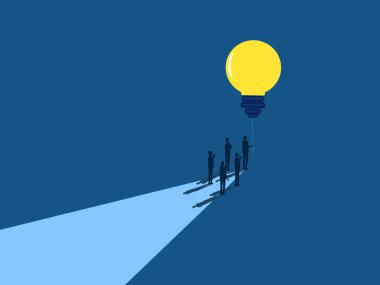 Ekibe rehberlik et, iş adamı lider elinde bir balon bilgelik ampulü tutuyor.