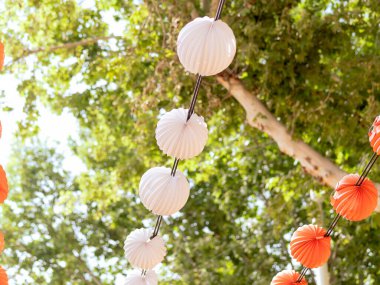 Kağıt fenerler, farolillolar Sevilla, Endülüs, İspanya 'daki Nisan Fuarı' nda.