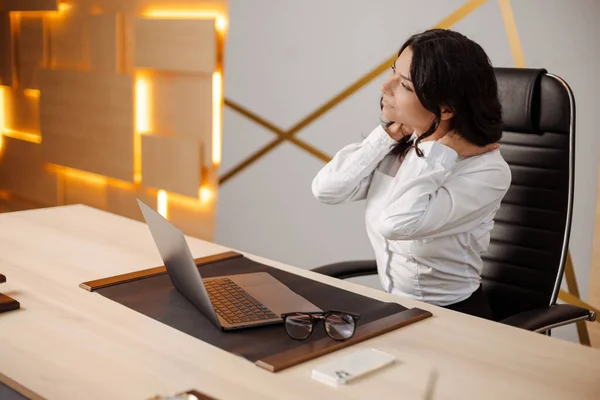 Tired Overworking Indian Arabian Businesswoman Workplace Office Felling Stress Tension — 스톡 사진