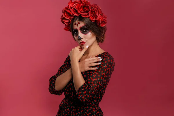 Porträt Einer Gruseligen Frau Mit Halloween Make Hübsches Weibliches Model — Stockfoto