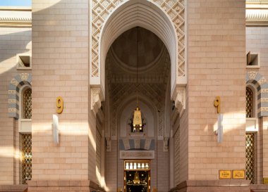 Kral Suud Kapısı, Medine 'deki Peygamberler Camii' nin büyük kralı Abdullah Genişlemesi, Suudi Arabistan 'ın en kutsal ikinci yeri.