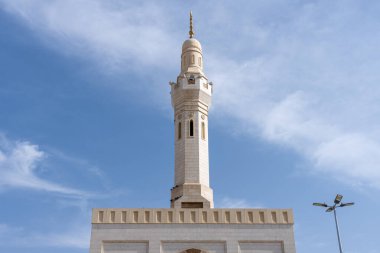 Şehitlerin, Medine 'nin, Suudi Arabistan' ın, İslami mirasın, tüm Müslüman dünyasından ziyaretçilerin ilgisini çeken kutsal mekan.