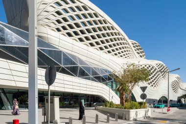 Riyad, Suudi Arabistan - 22 Aralık 2024: Suudi Arabistan 'da modern ve şaşırtıcı Kral Abdullah Financial District Metro İstasyonu, KAFD