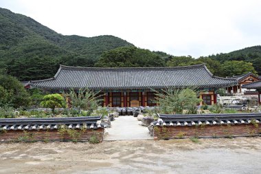 Bu bir Kore tapınağı.