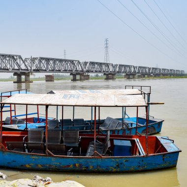 Ganga, Garh Mukteshwar, Uttar Pradesh, Hindistan, Ganga nehrinin Hindular için en kutsal nehir olduğuna inanılır.