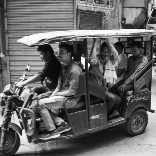 Old Delhi India April 2022 Unidentified Group Men Walking Streets — Stock Fotó