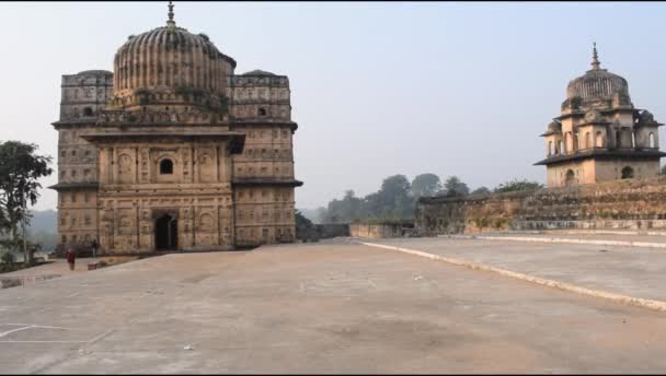 Morgenansicht Der Königlichen Zenotaphs Chhatris Von Orchha Madhya Pradesh Indien — Stockvideo