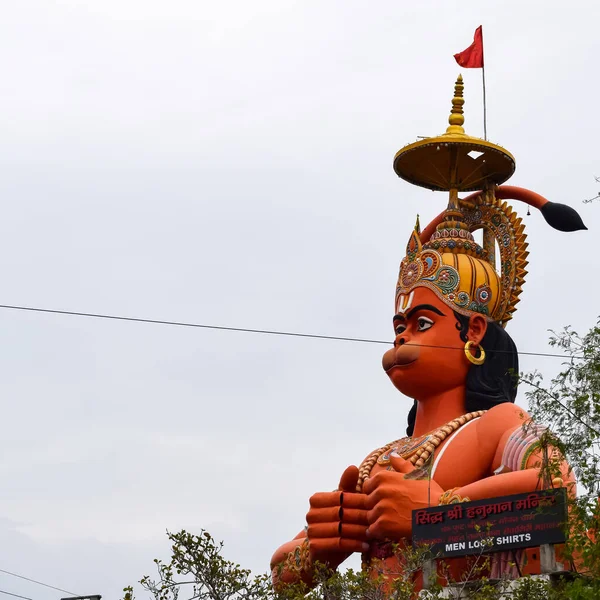 Groot Standbeeld Van Lord Hanuman Buurt Van Delhi Metro Brug — Stockfoto