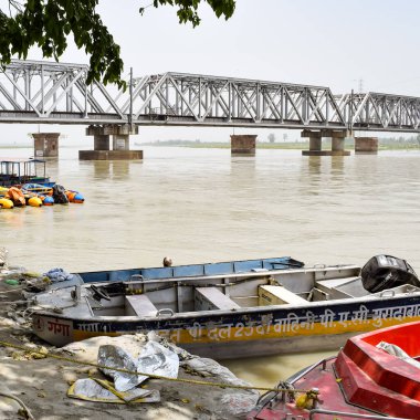 Ganga, Garh Mukteshwar, Uttar Pradesh, Hindistan, Ganga nehrinin Hindular için en kutsal nehir olduğuna inanılır.
