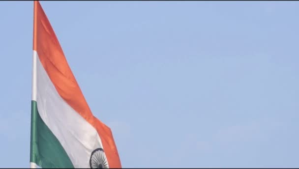 Slow Motion Índia Flag Flying High Connaught Place Pride Blue — Vídeo de Stock