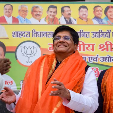 Yeni Delhi, Hindistan - 27 Kasım 2022 - Piyush Goyal Kabine Bakanı ve Bharatiya Janata Partisi (BJP) çekirdek üyesi MCD yerel seçimleri öncesinde BJP adayını desteklemek için düzenlenen mitingde 2022