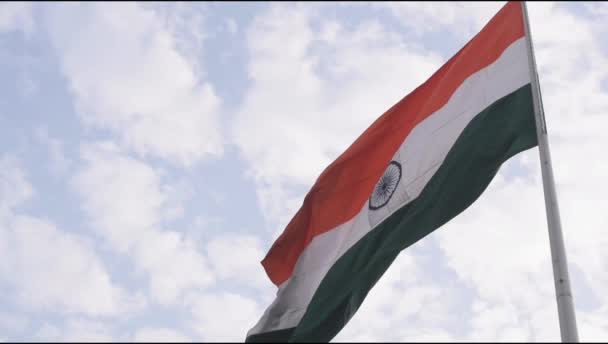 Slow Motion India Flag Flying High Connaught Place Pride Blue — Stock Video