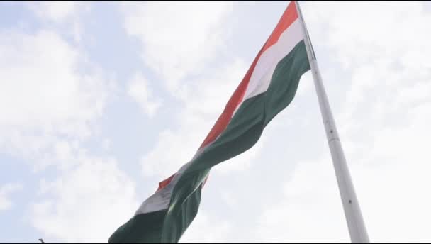 Slow Motion India Flag Flying High Connaught Place Pride Blue — Stok video