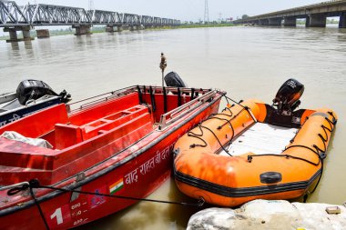 Ganga, Garh Mukteshwar, Uttar Pradesh, Hindistan, Ganga nehrinin Hindular için en kutsal nehir olduğuna inanılır.
