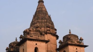 Orchha, Madhya Pradesh, Hindistan, Orchha kayıp şehir Hindistan, Hindistan arkeolojik siteleri Kraliyet Cenotapları 'nın Sabah Görüşü