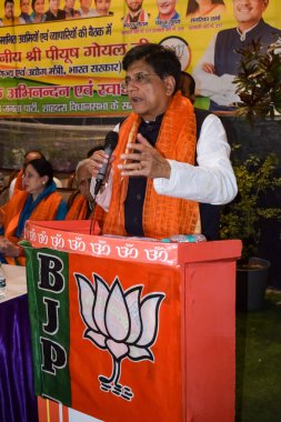 Yeni Delhi, Hindistan - 27 Kasım 2022 - Piyush Goyal Kabine Bakanı ve Bharatiya Janata Partisi (BJP) çekirdek üyesi MCD yerel seçimleri öncesinde BJP adayını desteklemek için düzenlenen mitingde 2022