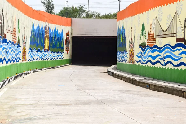 ニューデリー インド 2022年6月21日 ナレンドラ モディ首相はプラガティトンネルとプラガティ マイダン統合交通回廊プロジェクトの5つの地下通路を国家に捧げる プラガティ トンネルは交通移動のためにオープン — ストック写真