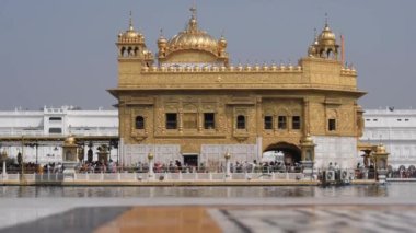 Amritsar, Punjab, Hindistan 'daki Altın Tapınağın (Harmandir Sahib) güzel manzarası, ünlü Hintli sih simgesi, Altın Tapınak, Amritsar, Hindistan' daki Sihlerin ana mabedi