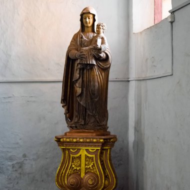 Eski Bom İsa Bazilikası Güney Goa, Hindistan 'daki eski Goa Kilisesi, Eski Goa' daki Bom İsa Bazilikası, Portekiz yönetiminin ilk günlerinde Goa 'nın başkenti olan Hindistan' da yer alan
