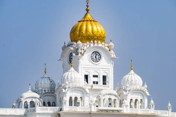 印度旁遮普邦Amritsar的Golden Temple Harmandir Sahib 印度著名锡克教标志Golden Temple 印度Amritsar锡克教主圣地Sikhs的建筑细节 — 图库照片