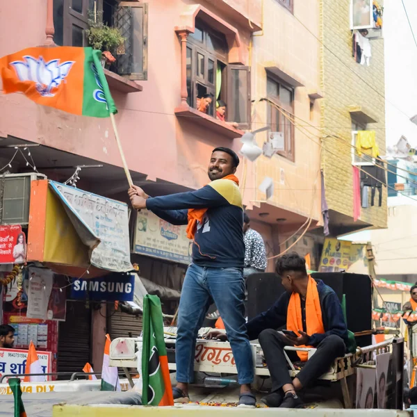 デリー インド 2022年12月2日インド人民党 Bjp のメガロードショー支援者パンカジ ルタラ氏が国会事故調地方自治体選挙2022に先立って推薦書を提出 — ストック写真