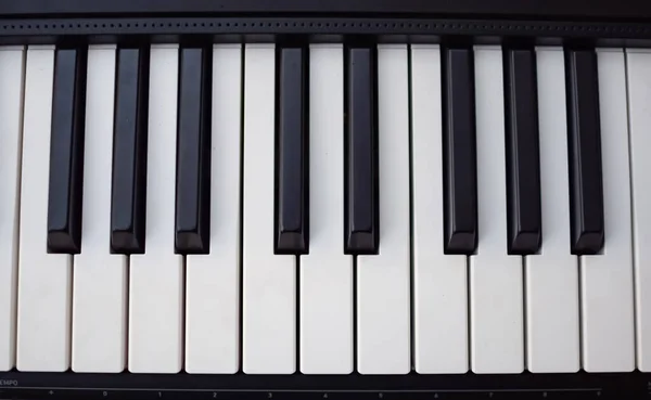 Zbliżenie Klawiszy Fortepianu Piano Czarno Białe Klawisze Fortepian Instrument Muzyczny — Zdjęcie stockowe