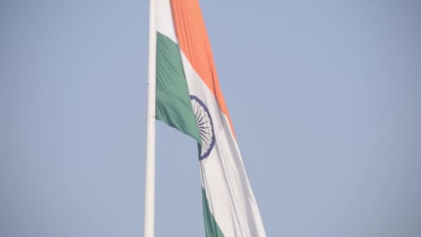 India Flag Flying High Connaught Place Pride Blue Sky India — 图库视频影像