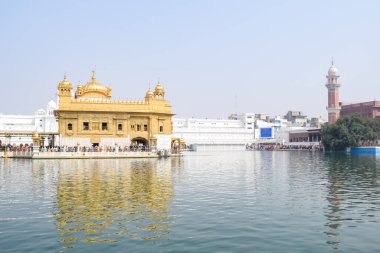 Amritsar, Punjab, Hindistan 'daki Altın Tapınağın (Harmandir Sahib) güzel manzarası, ünlü Hintli sih simgesi, Altın Tapınak, Amritsar, Hindistan' daki Sihlerin ana mabedi