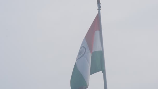 India Flag Flying High Connaught Place Pride Blue Sky India — ストック動画