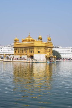 Amritsar, Punjab, Hindistan 'daki Altın Tapınağın (Harmandir Sahib) güzel manzarası, ünlü Hintli sih simgesi, Altın Tapınak, Amritsar, Hindistan' daki Sihlerin ana mabedi