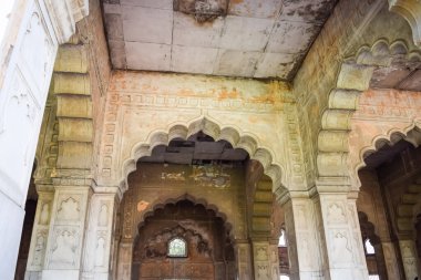 Lal Qila 'nın mimari detayları - Eski Delhi, Hindistan' daki Kızıl Kale, Delhi 'deki ünlü Hint şehirleri