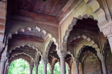 Lal Qila 'nın mimari detayları - Eski Delhi, Hindistan' daki Kızıl Kale, Delhi 'deki ünlü Hint şehirleri