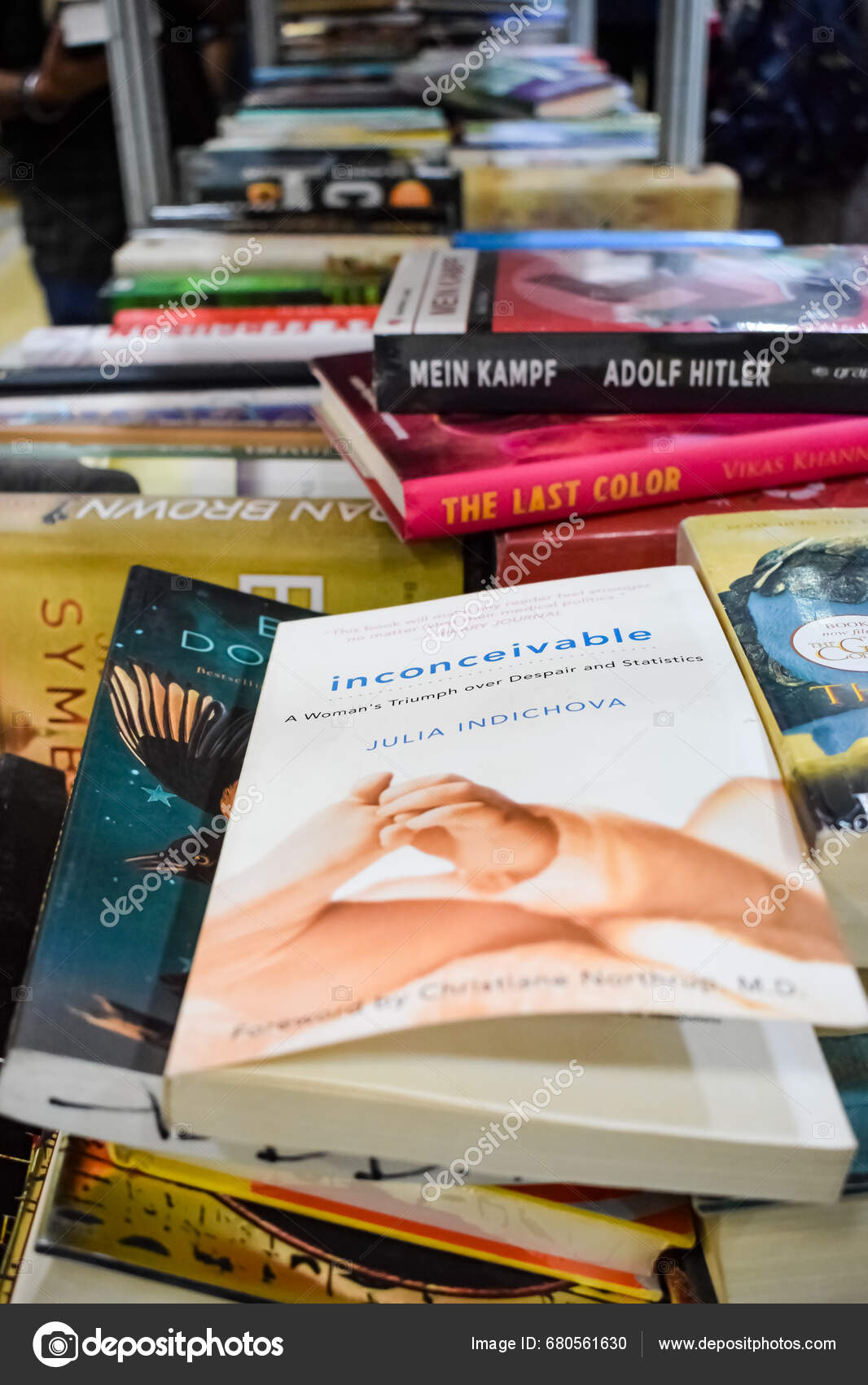 New Delhi India September 2023 Variety Books Shelf Book Stall – Stock