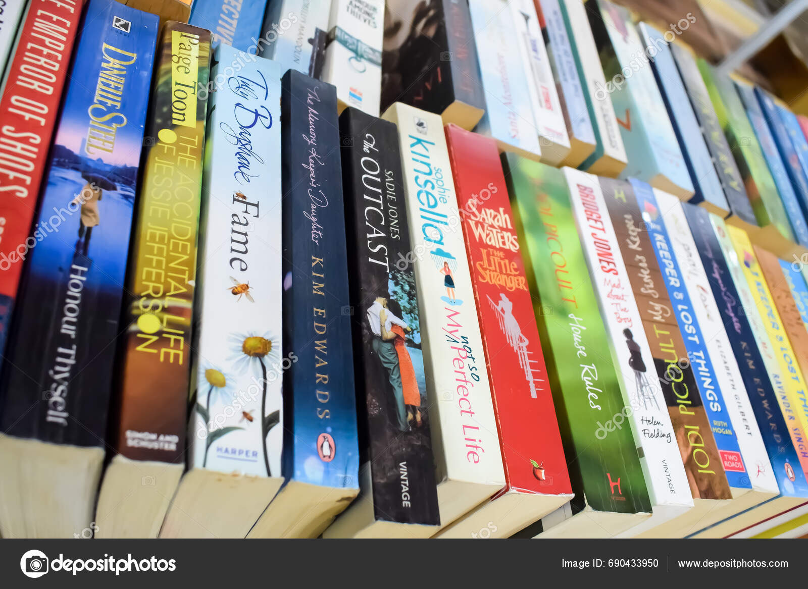 New Delhi India September 2023 Variety Books Shelf Book Stall – Stock