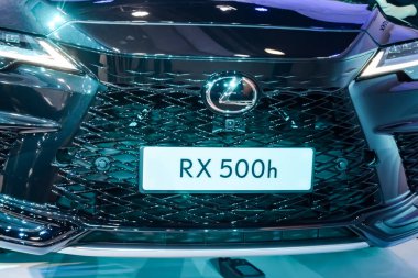 Noida, Uttar Pradesh, Hindistan, 28 Kasım 2023 - Otomobil Fuarı 2023 'te sergilenen tamamen otonom elektrik, dizel ve benzin otomobili. Otomobil geleceği için tasarlanmış yaratıcı bir araba.