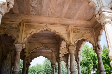 Lal Qila 'nın mimari detayları - Eski Delhi, Hindistan' daki Kızıl Kale, Delhi 'deki ünlü Hint şehirleri