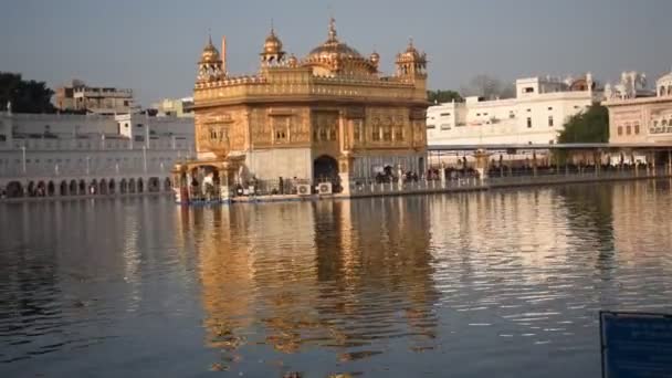 Hermosa Vista Del Templo Dorado Harmandir Sahib Amritsar Punjab India — Vídeo de stock