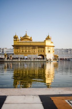 Altın Tapınağın güzel manzarası - Amritsar, Punjab, Hindistan 'daki Harmandir Sahib, Hindistan' ın ünlü Hint sih simgesi, Altın Tapınak, Amritsar, Hindistan 'daki Sihlerin ana mabedi
