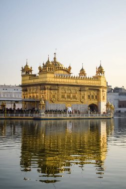 Altın Tapınağın güzel manzarası - Amritsar, Punjab, Hindistan 'daki Harmandir Sahib, Hindistan' ın ünlü Hint sih simgesi, Altın Tapınak, Amritsar, Hindistan 'daki Sihlerin ana mabedi