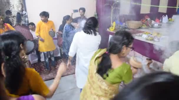 Delhi Indien Oktober 2023 Gläubige Die Spirituellen Tanz Vor Dem — Stockvideo