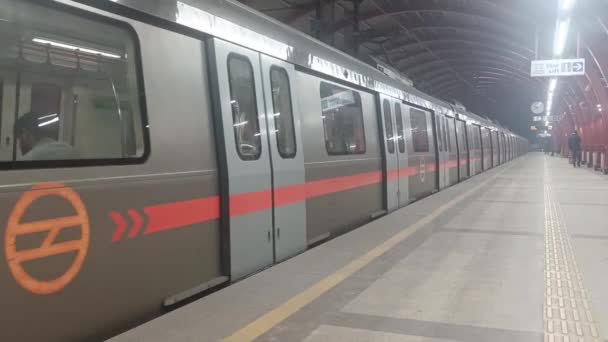 New Delhi Inde Février 2024 Métro Delhi Arrive Station Métro — Video
