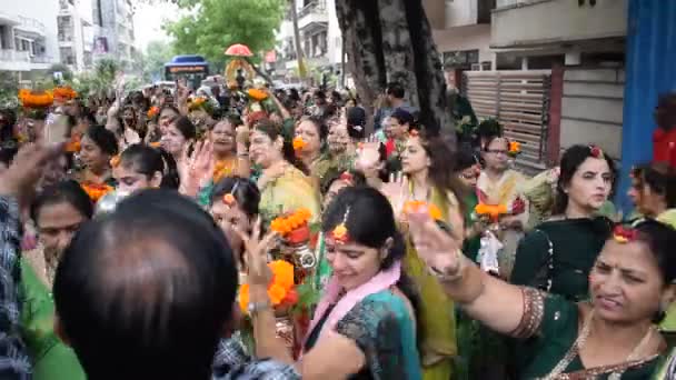 Nueva Delhi India Marzo 2024 Mujeres Con Kalash Cabeza Durante — Vídeos de Stock