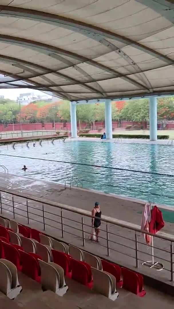 New Delhi India May 2024 Group Unidentified People Performing Swimming — Stock Video