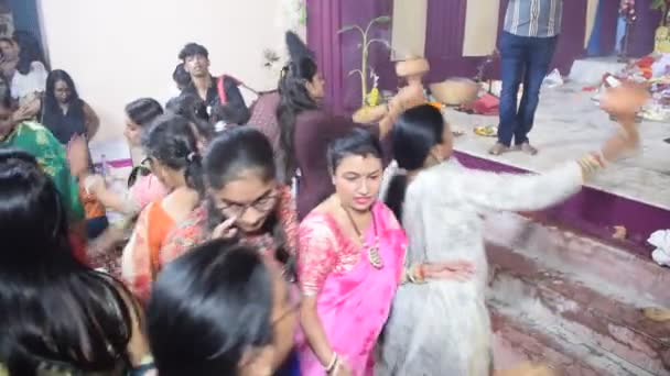 Delhi Indien Oktober 2023 Gläubige Führen Spirituellen Tanz Vor Dem — Stockvideo