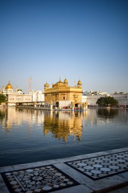 Altın Tapınağın güzel manzarası - Amritsar, Punjab, Hindistan 'daki Harmandir Sahib, Hindistan' ın ünlü Hint sih simgesi, Altın Tapınak, Amritsar, Hindistan 'daki Sihlerin ana mabedi