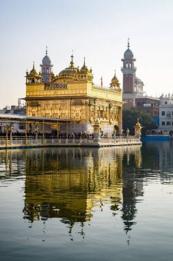 Altın Tapınağın güzel manzarası - Amritsar, Punjab, Hindistan 'daki Harmandir Sahib, Hindistan' ın ünlü Hint sih simgesi, Altın Tapınak, Amritsar, Hindistan 'daki Sihlerin ana mabedi