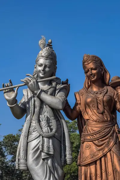 stock image Big statue of Lord Radha Krishna near Delhi International airport, Delhi, India, Lord Krishna and Radha big statue touching sky at main highway Mahipalpur, Delhi