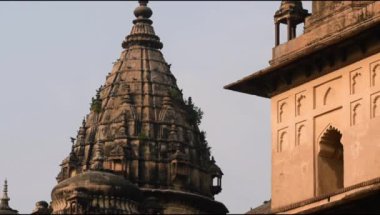 Orchha, Madhya Pradesh, Hindistan, Orchha kayıp şehir Hindistan, Hindistan arkeolojik siteleri Kraliyet Cenotapları 'nın Sabah Görüşü