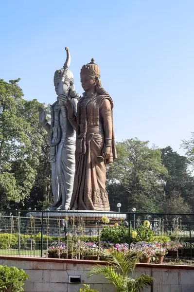 stock image Big statue of Lord Sita Ram near Delhi International airport, Delhi, India, Lord Ram and Sita big statue touching sky at main highway Mahipalpur, Delhi