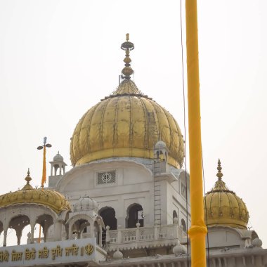Gurdwara Bangla Sahib en ünlü Sih Gurudwara, Bangla Sahib Gurudwara akşam saatlerinde Yeni Delhi, Hindistan, Sikh Cemaati 'nin en ünlü gurudwara Bangla Sahib' i.